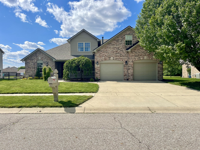 8232  Meadow Bend Drive Indianapolis, IN 46259 | MLS 21979676