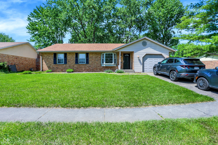 4004  Ivory Way Indianapolis, IN 46237 | MLS 21979819