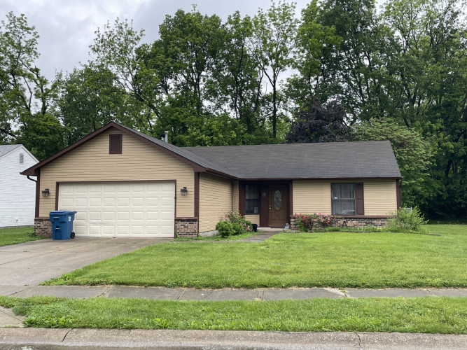 940  Country Lane Indianapolis, IN 46217 | MLS 21979827