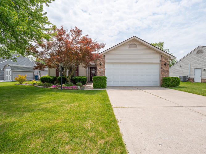 5055  Emmert Drive Indianapolis, IN 46221 | MLS 21979971