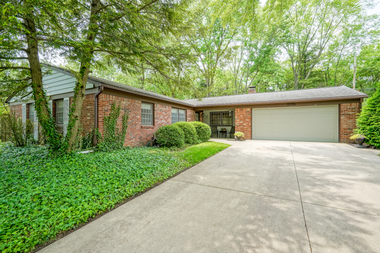 10396  Orchard Park Drive Indianapolis, IN 46280 | MLS 21979986