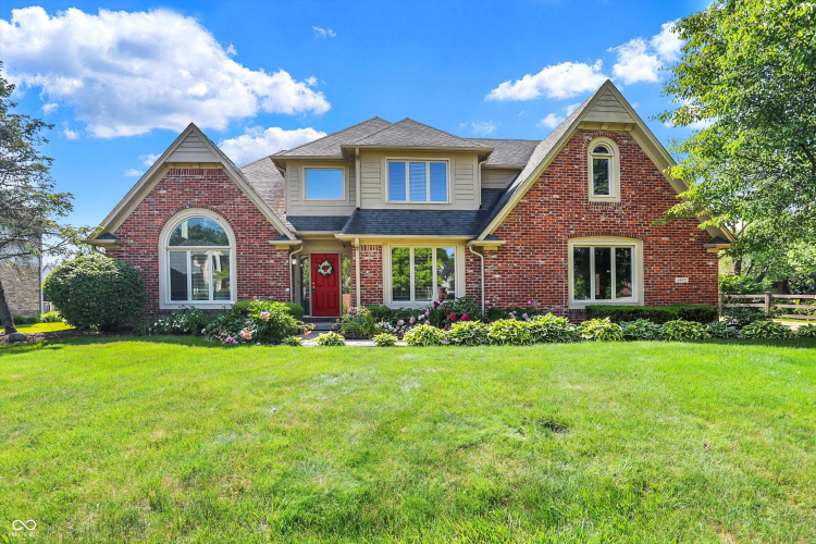 6449  Lakeside Woods Circle Indianapolis, IN 46278 | MLS 21980330