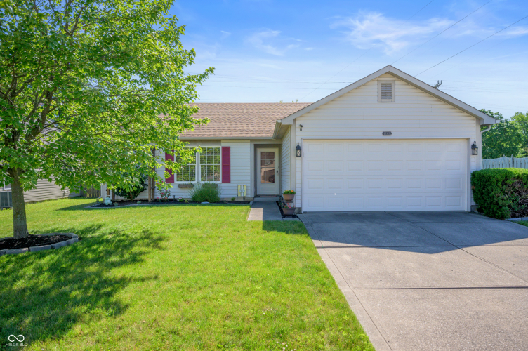 1209  Tealpoint Court Indianapolis, IN 46229 | MLS 21980423