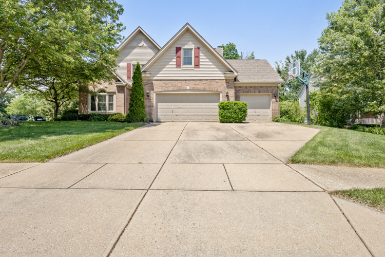 9198  Alton Court Fishers, IN 46037 | MLS 21980774