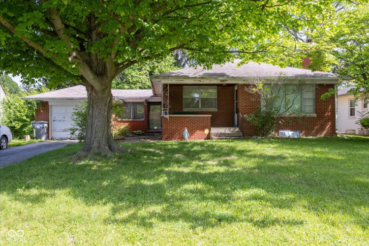 4124  Roselawn Drive Indianapolis, IN 46226 | MLS 21980865