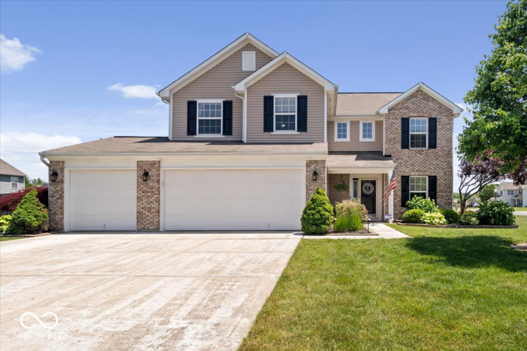12915  Dolphins Lane Fishers, IN 46037 | MLS 21980920