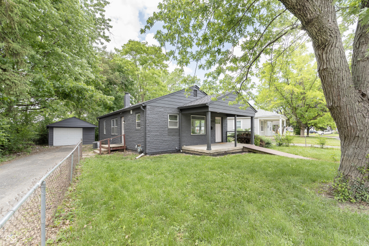 1718 N Whittier Place Indianapolis, IN 46218 | MLS 21980955