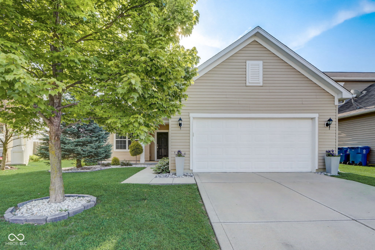 15388  Royal Grove Court Noblesville, IN 46060 | MLS 21981049