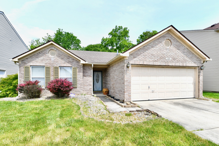 5115  Flame Way Indianapolis, IN 46254 | MLS 21981185