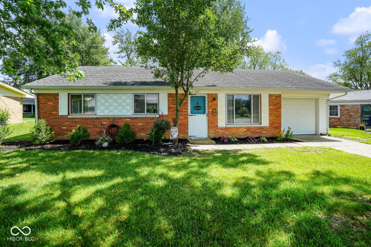 425  Madison Drive Greenfield, IN 46140 | MLS 21981478