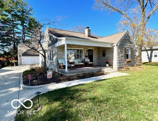 2724  Lafayette Avenue Columbus, IN 47201 | MLS 21981689