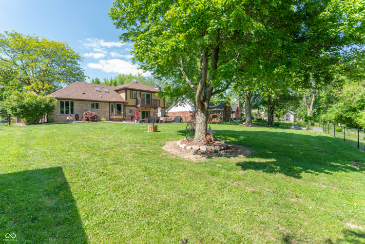 745  Canyon Road Indianapolis, IN 46217 | MLS 21981900