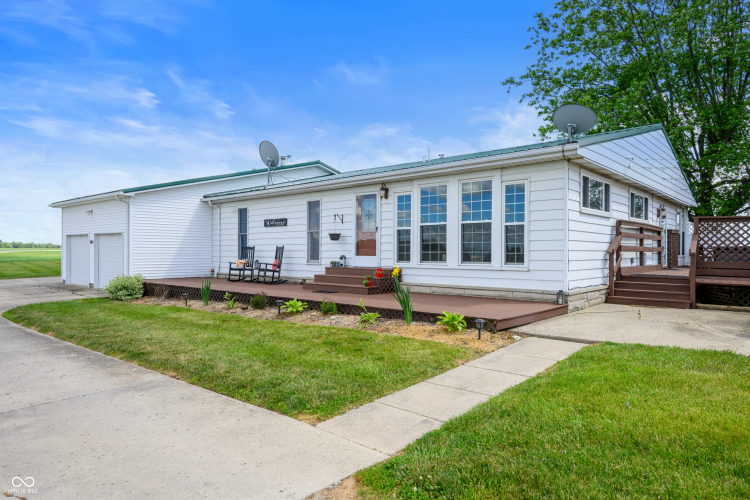 927 N Sulphur Springs Road New Castle, IN 47362 | MLS 21982116