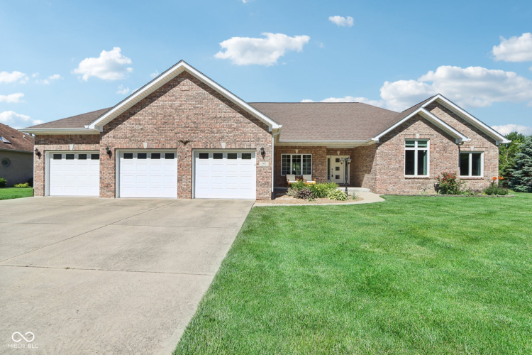 5012  Harway Court Indianapolis, IN 46227 | MLS 21982400