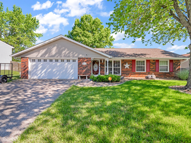 5604  Dollar Hide South Drive Indianapolis, IN 46221 | MLS 21982449