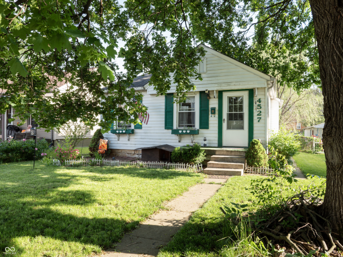 4527  Young Avenue Indianapolis, IN 46201 | MLS 21982604