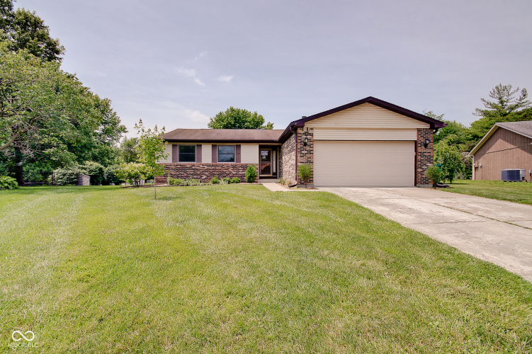 8030  Creed Court Indianapolis, IN 46268 | MLS 21982751