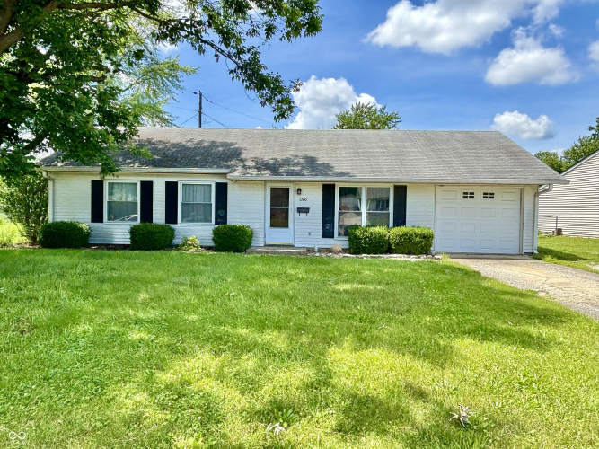 1306  Fairview Drive Greenfield, IN 46140 | MLS 21982814