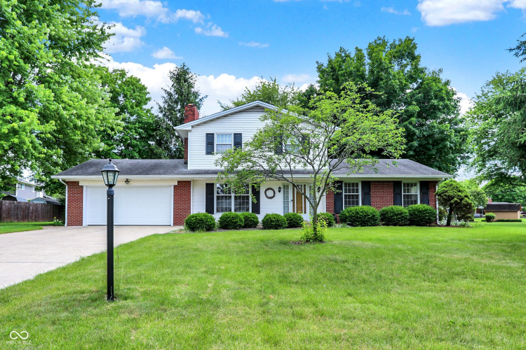 1917  Remington Place Indianapolis, IN 46227 | MLS 21983092
