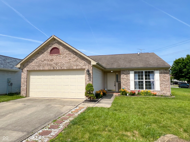 8416  Bentonville Place Indianapolis, IN 46227 | MLS 21983112