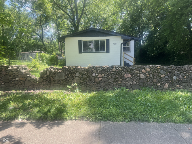1353 W 26th Street Indianapolis, IN 46208 | MLS 21983141
