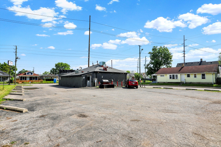 Listing Image 33