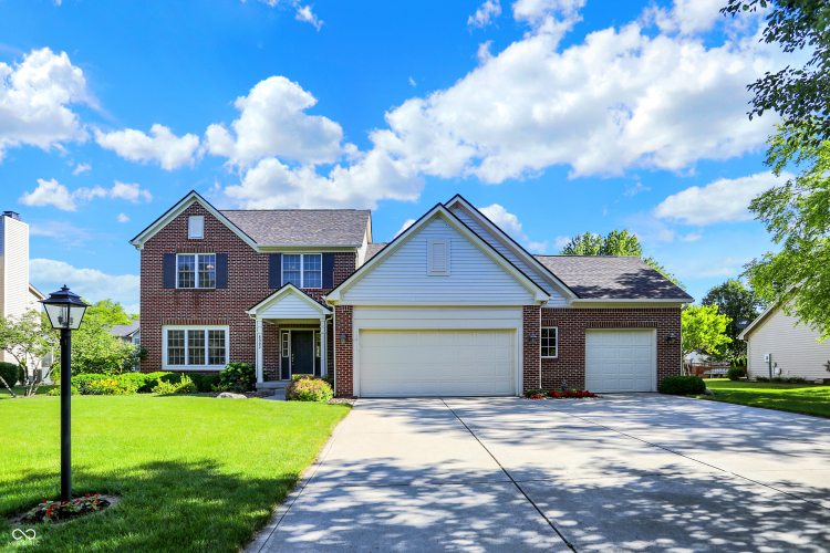 8902  Sommerwood Drive Noblesville, IN 46060 | MLS 21983431