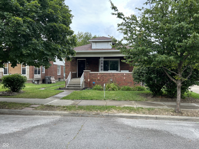 1112  Wallace Avenue Indianapolis, IN 46201 | MLS 21983727