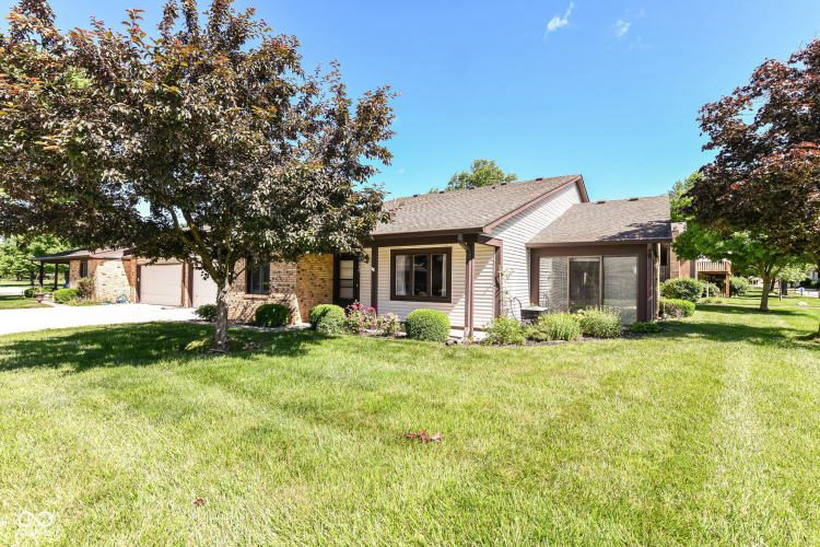 7540  Farm View Circle Indianapolis, IN 46256 | MLS 21983732