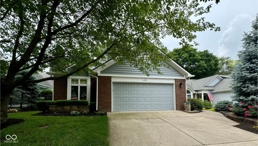 7864  Clearwater Parkway Indianapolis, IN 46240 | MLS 21984094