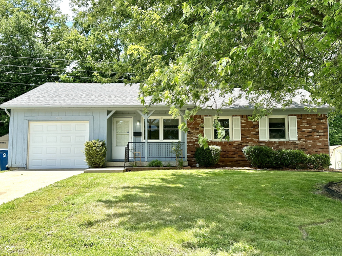 8662  Chessie Drive Indianapolis, IN 46217 | MLS 21984135