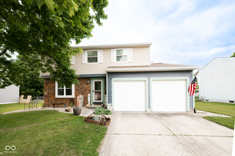 605  Brentwood Drive Plainfield, IN 46168 | MLS 21984306