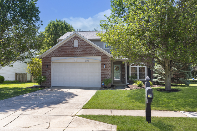 12581  Brookhaven Drive Fishers, IN 46037 | MLS 21984384