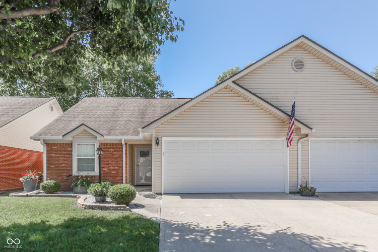3837  Gray Pond Court Indianapolis, IN 46237 | MLS 21984617