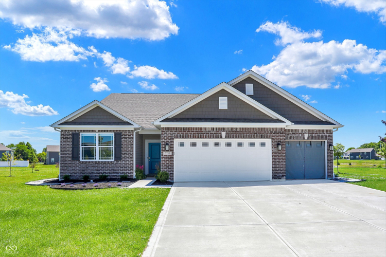 7755  Rolling Green Drive Plainfield, IN 46168 | MLS 21984931