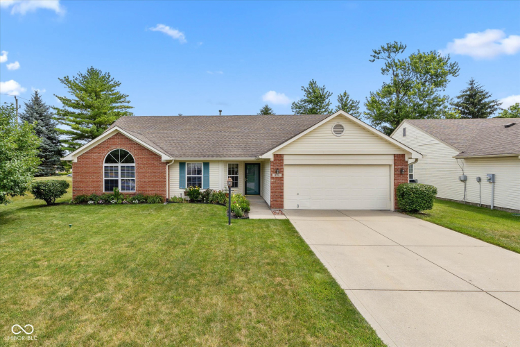 8011  Southern Springs Boulevard Indianapolis, IN 46237 | MLS 21985590