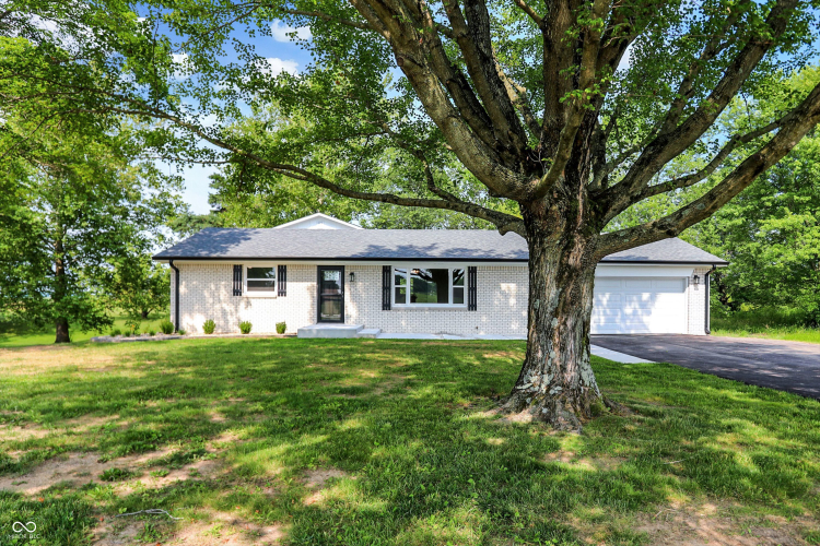 542 N Centerline Road Franklin, IN 46131 | MLS 21985598