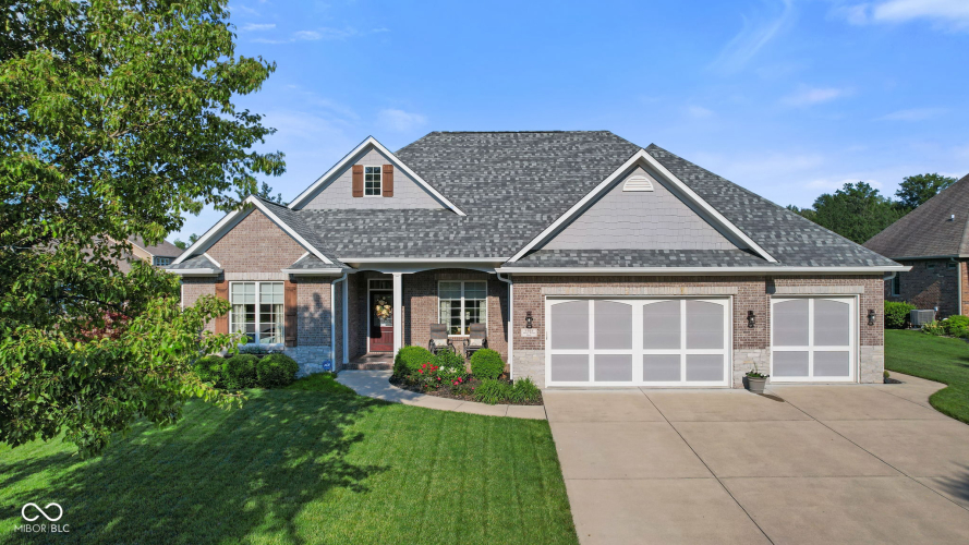 7353  Misty Woods Lane Indianapolis, IN 46237 | MLS 21986099