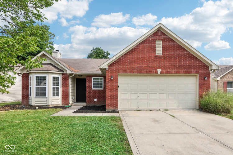 11444  Drabble Lane Indianapolis, IN 46235 | MLS 21986139