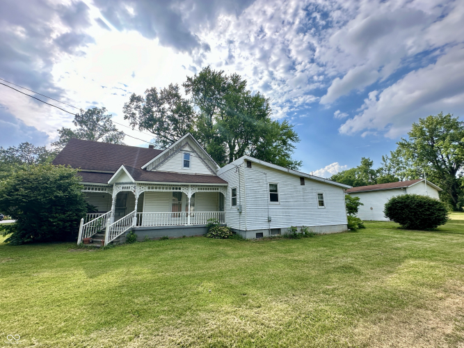 5052 E State Road 234  Ladoga, IN 47954 | MLS 21986171