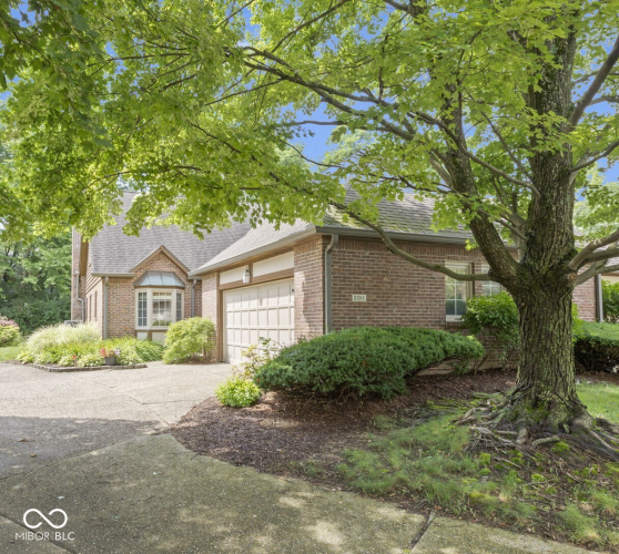 2011  Oldfields Cir S Drive Indianapolis, IN 46228 | MLS 21986600