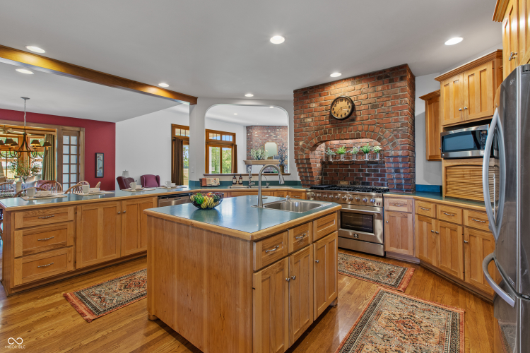 Listing Image 14