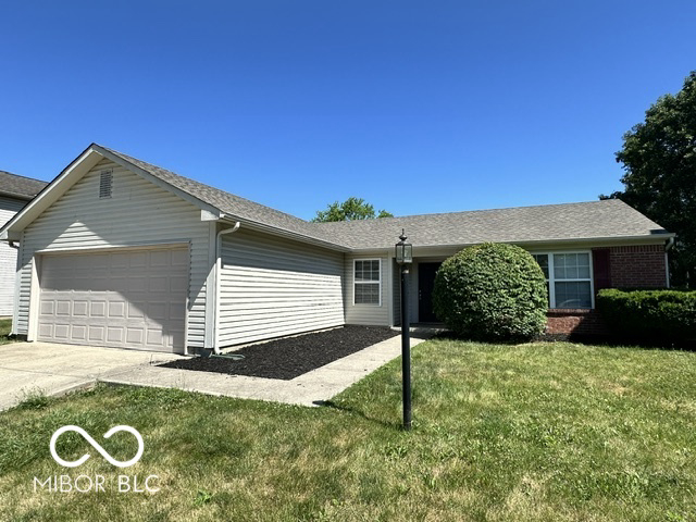 11370  Shady Hollow Lane Indianapolis, IN 46229 | MLS 21987995