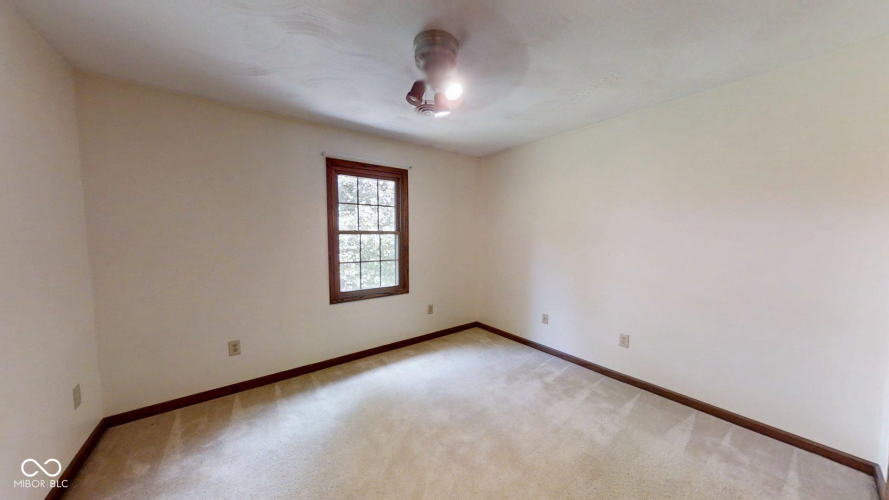 Listing Image 27
