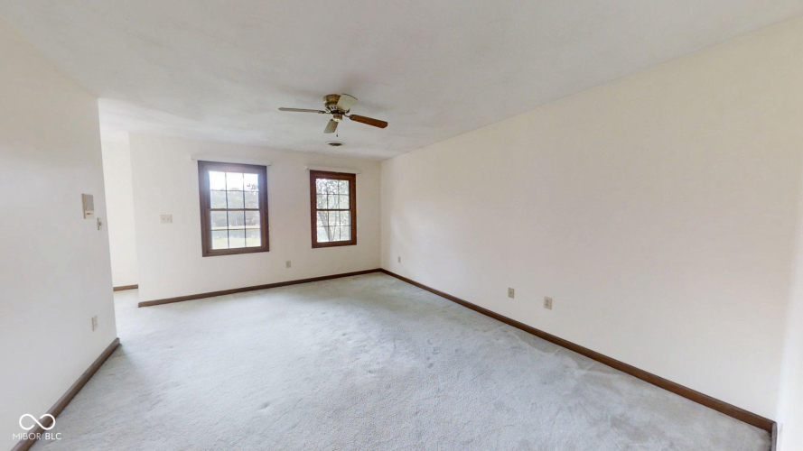 Listing Image 29
