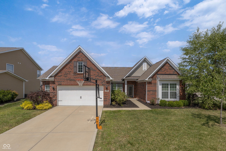 13944  Fieldcrest Drive McCordsville, IN 46055 | MLS 21988236