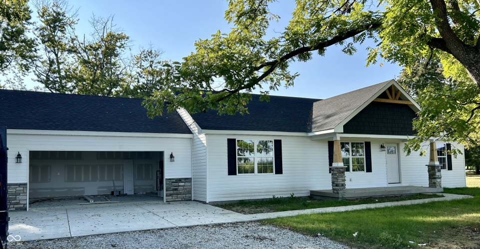 718 E Howard Road Waveland, IN 47989 | MLS 21988483