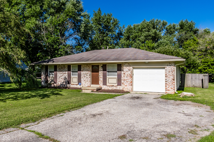 7974  Chiltern Drive Indianapolis, IN 46268 | MLS 21988532