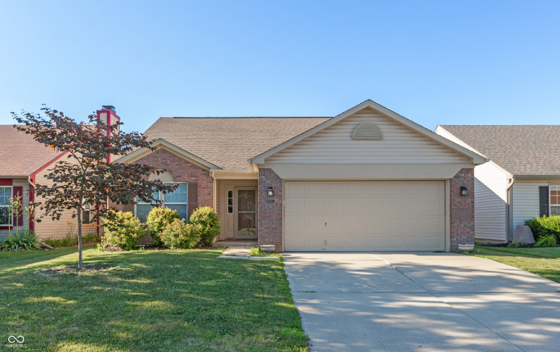 10500  Day Star Drive Indianapolis, IN 46234 | MLS 21988678