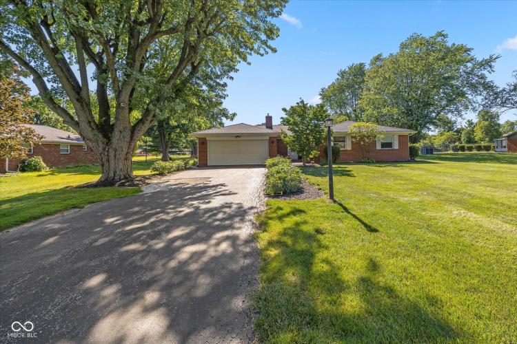 1036 N Cumberland Road Indianapolis, IN 46229 | MLS 21988843